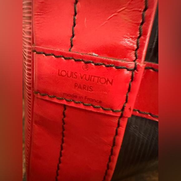Vintage Louis Vuitton Black/Red Epi Noé Bucket Bag W/COA - Picture 3 of 16